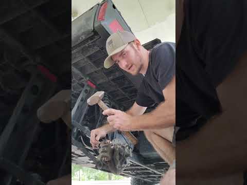 Changing Polaris Ranger Rear Axle