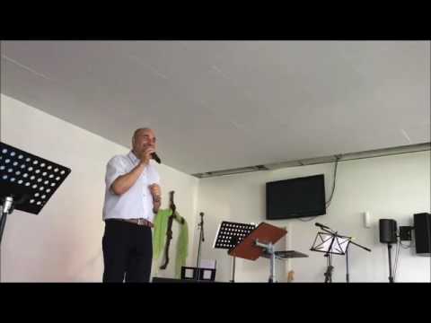 Einer trage des anderen Last