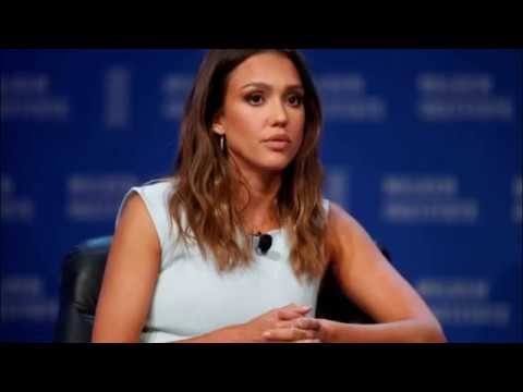 download lagu mp3 mp4 Honest Company Baby Powder, download lagu Honest Company Baby Powder gratis, unduh video klip Honest Company Baby Powder