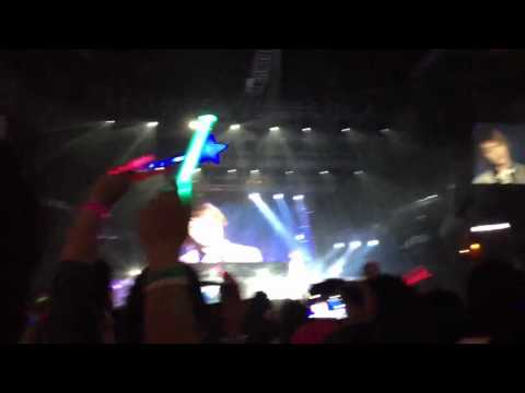 SMTOWN 120520 Luna & Onew - Can I Have This Dance