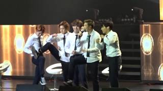Download lagu 150802 BTS - Look Here (여가 봐) TRB Chile mp3 Download lagu 150802 BTS - Look Here (여가 봐) TRB Chile mp3
