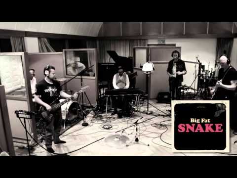 Big Fat Snake - IdiOcrazy mini dokumentar