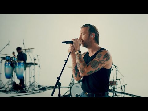 Charles Kelley - "Driving And Listening To Music" (Live Video)