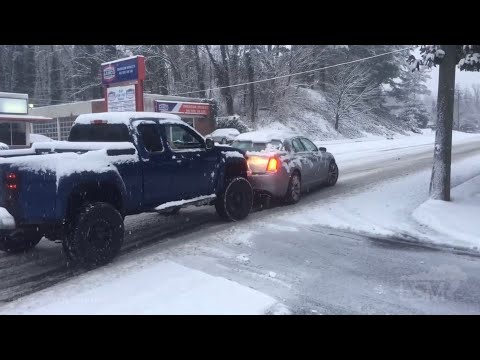 1-31-2021 Charlottesville, VA - Treacherous Roads and Stuck Cars in Heavy Snowfall