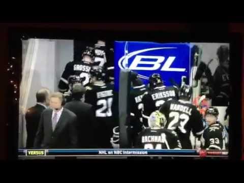 Peter Laviolette Shoves Steve Ott in Tunnel