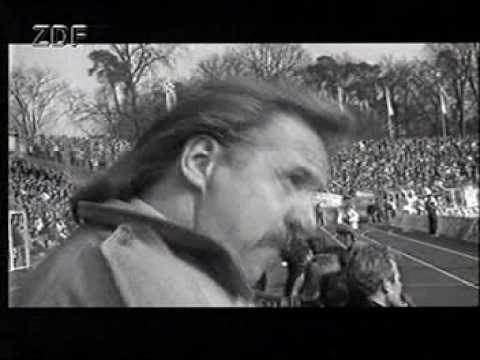 0121992021 - Eintracht Frankfurt - Stepanovic im Western