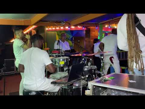 Tsunami Aruba Noise Bradley