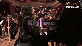 Download lagu ES LILIN - KHATIA BUNIATISHVILI PIANO LIVE COVER ( parodi ) mp3