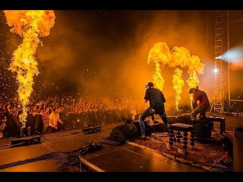 2CELLOS - Thunderstruck