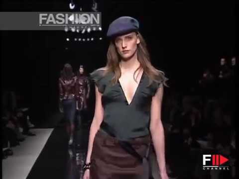 "Burberry" Autumn Winter 2004 2005 Milan 1 of 3 Pret a Porter by FashionChannel