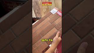 Download lagu Keramik dinding outdoor motif batu bata #shorts mp3 Download lagu Keramik dinding outdoor motif batu bata #shorts mp3