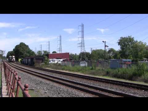 NS 5621 Leads A Short Freight @ Bound Brook, NJ w Canon HF11