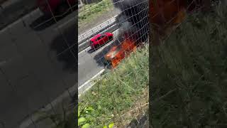 incendio-in-a16-auto-brucia-fumo-visibile-nella-zona-alta-di-monteforte
