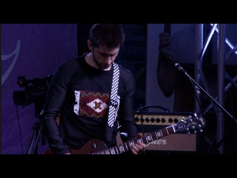 Garik & Sona - Lusin es  (live at Aznavour square) HD