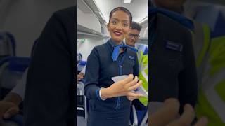 Wait for her reaction in flight ✈️😍 #travel #drawing #love