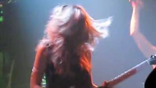 The Donnas   Allison guitar solo “Who invited you“ Stockholm