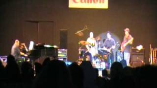 Harry Chapin Tribute Concert 2009-Doug Kwartler Up On The Shelf