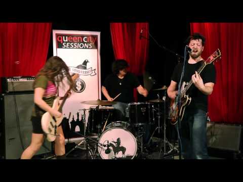 Queen City Sessions: The Sundresses (Bonus Tracks)