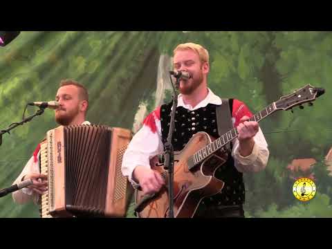 ANSAMBEL JUHEJ - Nič ne vidiš, nič ne slišiš