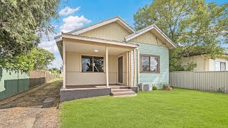 Merrylands R4 House - May you meet a happy family who treats you gently!