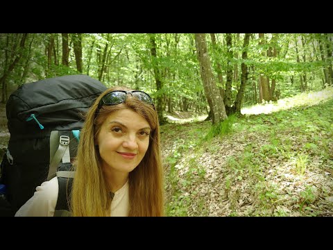 La cort prima noapte pe anul asta - am prins un apus de poveste.