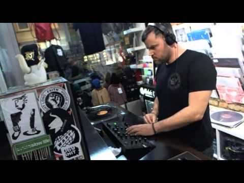 Freebase TV presents Pressure Traxx