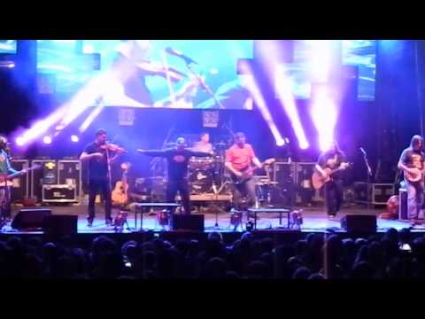 Divokej Bill - Vstávej (Jihlava 11.5.13)