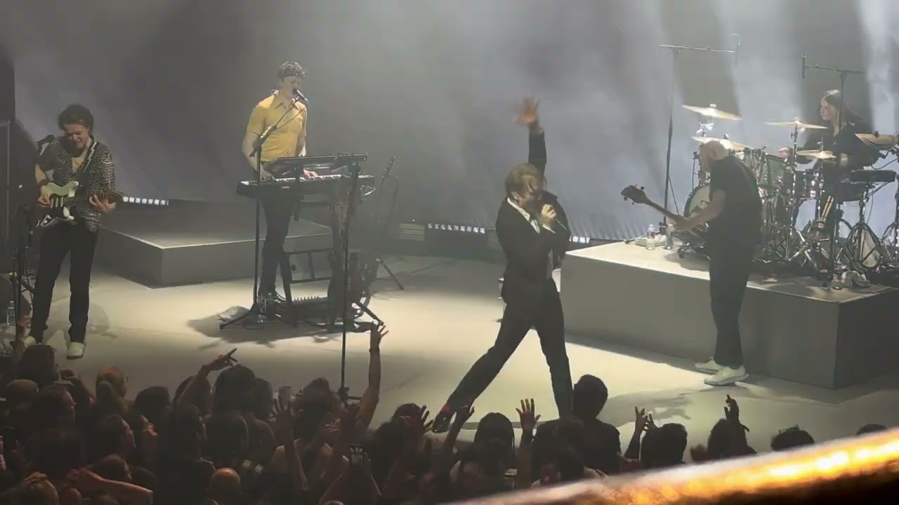 Franz Ferdinand live in Paris (La Cigale) - February 27, 2025 - Jacqueline,Audacious,The Birds...