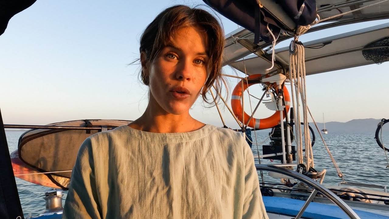 Learning about our Adams35 as beginner sailors - Episode 55