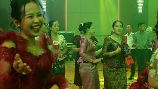 Beautiful Guest Dance | ភ្ញៀវស្អាតរាំក្នុងពិធីមង្គលការខ្មែរ