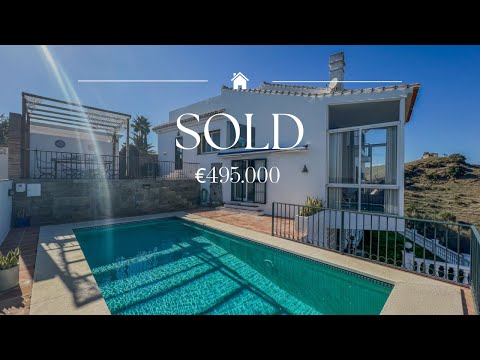 Villa with private pool in Cerros del Aguila