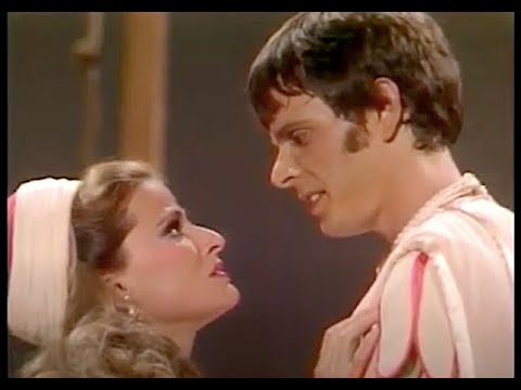 The Taming of the Shrew.  American Conservatory Theater.  Subtitles: ENG.