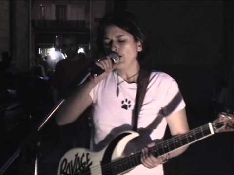 Qu'est ce que ça veut dire : Fête de la musique 2005