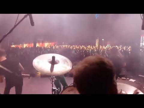 Massive Wagons - Billy Balloon Head (Official 'Life on the Road' Video)