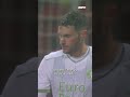 Santiago Gimenez mist voor open doel...?