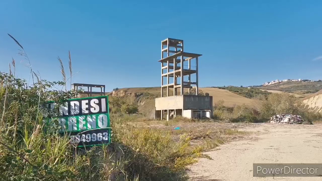 La monnezza della camorra e strani incendi