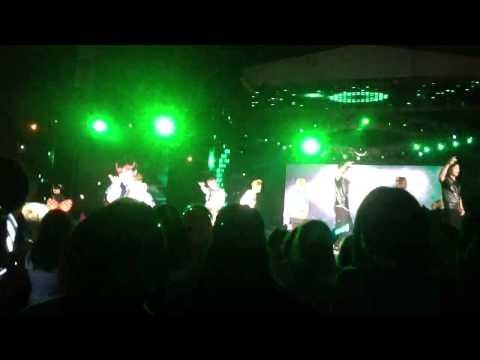 [Fancam]121125 SMT live in BKK SHINEE - Lucifer (@KiaUknow)