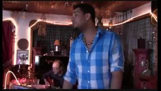 Jann Halexander - Extrait &#39;Papa, Mum&#39; Live au Théâtre Nout 26/06/2016