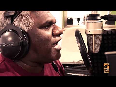 Dharrimana in the Studio - Ngulmiya
