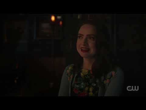 Evelyn Is Not Happy About Toni Being A Vixen - Riverdale 7x06 Scene