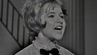 Brenda Lee &quot;I&#39;m Learning About Love&quot; on The Ed Sullivan Show