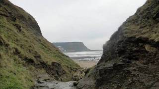 preview picture of video 'The Walking Englishman - Runswick Bay, Kettleness and Goldsborough'