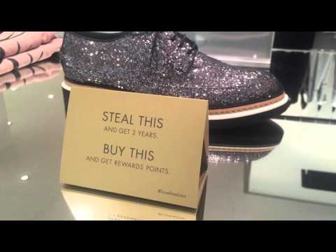 これは、防犯カメラの映像です / HARVEY NICHOLS「SHOPLIFTERS」