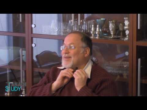 Rabbi Yitzchak Etshalom -  Esther's Brilliant Plan