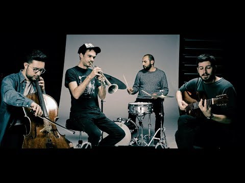 Sygkoinonounta Doxeia | Trash Trio feat P.Kapetanakis
