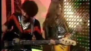 Greedies (Sex Pistols & Thin Lizzy) - A Merry Jingle TOTP2
