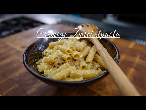 Creamy onion pasta - Cooking in the valley