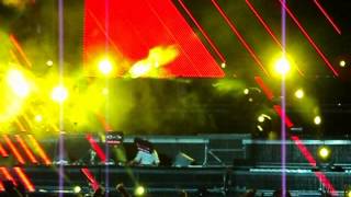 Cazzette "Hit Da Face" with acrobats @ EDC Vegas