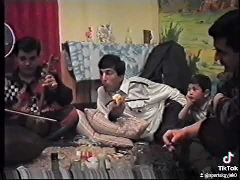 Parahat Şyhymow "Gök çay" sazy,sazy döreden Sahy Jepbarow