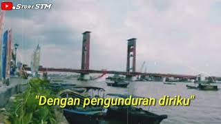 Download lagu Story WA Mencari Alasan Engkau pastinya tersenyum mp3